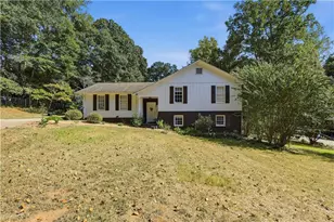 69 Forest Hill Ct, Commerce, GA 30529 - Photo 1