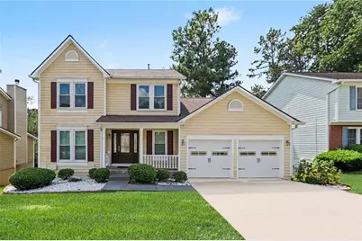 1975 Wynhurst Crossing, Stone Mountain, GA 30088 - Photo 1