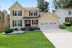 1975 Wynhurst Crossing, Stone Mountain, GA 30088 - Photo 3