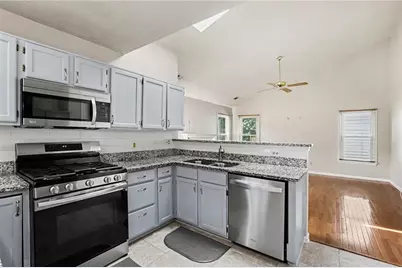 1975 Wynhurst Crossing, Stone Mountain, GA 30088 - Photo 9