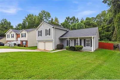 2201 Clayton Ridge, Lithonia, GA 30058 - Photo 3