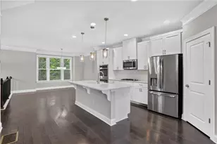 4256 Townsend Ln, Atlanta, GA 30346 - Photo 3