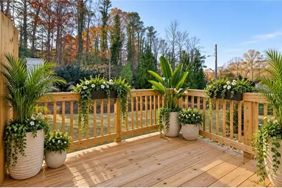 8026 Linfield Way, Sandy Springs, GA 30350 - Photo 13