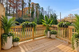 8026 Linfield Way, Sandy Springs, GA 30350 - Photo 13