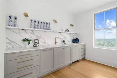 2881 Peachtree Road NE #2201, Atlanta, GA 30305 - Photo 19