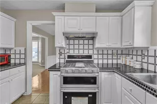 415 Madison Chase Dr, Lawrenceville, GA 30045 - Photo 3