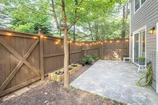 2851 Ashleigh Ln, Alpharetta, GA 30004 - Photo 23