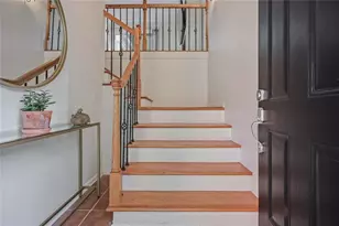 33 Dunwoody Springs Dr, Atlanta, GA 30328 - Photo 3