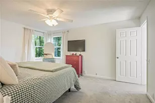 33 Dunwoody Springs Dr, Atlanta, GA 30328 - Photo 11