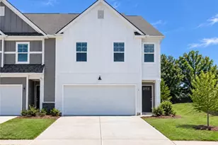 9432 Maple Grv Ln, Jonesboro, GA 30238 - Photo 1