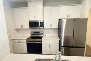 5771 Calle Vis Dr, Lithonia, GA 30058 - Photo 3