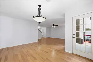 3279 Benthollow Ln, Duluth, GA 30096 - Photo 9