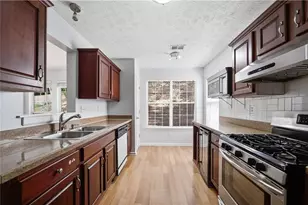 3279 Benthollow Ln, Duluth, GA 30096 - Photo 7