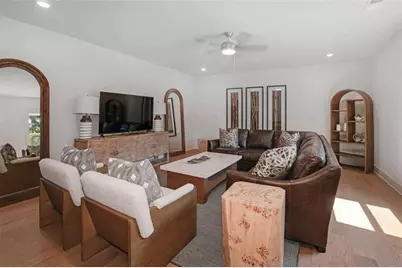 410 Races Road, Hoschton, GA 30548 - Photo 7