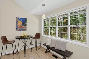 2734 Ashbury Point Ln, Marietta, GA 30066 - Photo 9