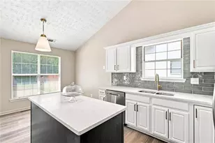 2762 Hillvale Cove Way, Lithonia, GA 30058 - Photo 21