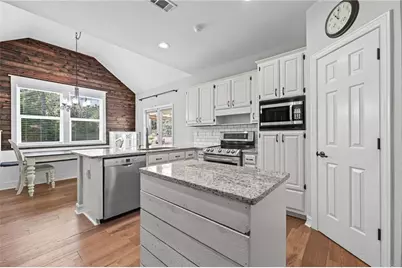 440 Allenbrook Court, Roswell, GA 30075 - Photo 15