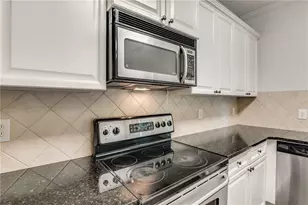 1368 Liberty Pkwy NW, Atlanta, GA 30318 - Photo 13