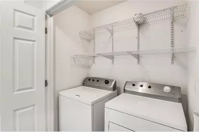 1368 Liberty Parkway NW, Atlanta, GA 30318 - Photo 25