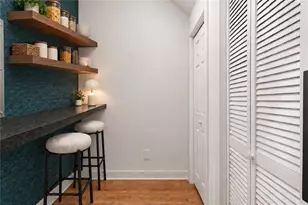 6305 Shannon Pkwy, Union City, GA 30291 - Photo 11