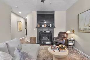 6608 Splashwater Dr, Flowery Branch, GA 30542 - Photo 9