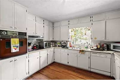 2191 Brookfield Circle, Lawrenceville, GA 30043 - Photo 9