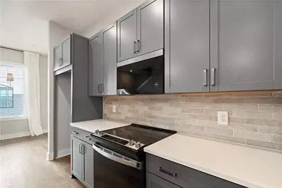 989 Bibbs Circle NW #24, Atlanta, GA 30318 - Photo 7