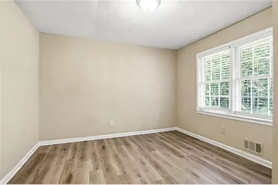 2290 Emerald Springs Drive, Decatur, GA 30035 - Photo 9