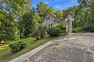 4350 Pompey Dr SW, Atlanta, GA 30331 - Photo 5