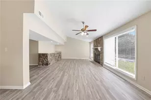 5006 Stoney Point Cir, Stone Mountain, GA 30088 - Photo 5