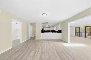 5006 Stoney Point Cir, Stone Mountain, GA 30088 - Photo 11