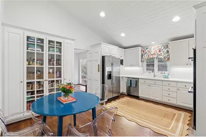 2970 Mornington Drive NW, Atlanta, GA 30327 - Photo 9