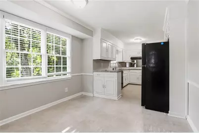 5528 Fern Creek Drive SW, Lilburn, GA 30047 - Photo 15