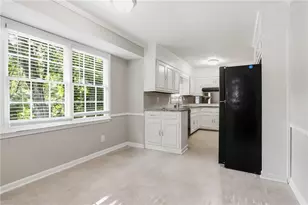 5528 Fern Creek Dr SW, Lilburn, GA 30047 - Photo 15