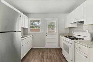220 Opal Dr, Roswell, GA 30075 - Photo 5