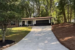 4205 Commodore Dr, Atlanta, GA 30341 - Photo 5