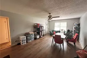 270 Cole St, Buford, GA 30518 - Photo 7