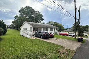 270 Cole St, Buford, GA 30518 - Photo 3