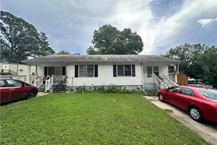 270 Cole St, Buford, GA 30518 - Photo 1