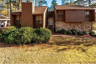 8642 Plumtree Drive, Riverdale, GA 30274 - Photo 3