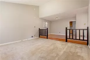 8642 Plumtree Dr, Riverdale, GA 30274 - Photo 9