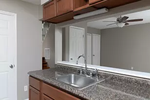 1975 Cheathem Woods Dr, Marietta, GA 30008 - Photo 15