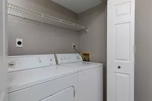 1975 Cheathem Woods Dr, Marietta, GA 30008 - Photo 27