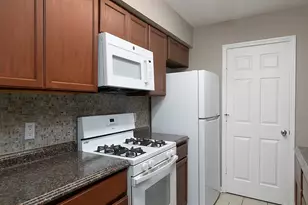 1975 Cheathem Woods Dr, Marietta, GA 30008 - Photo 13