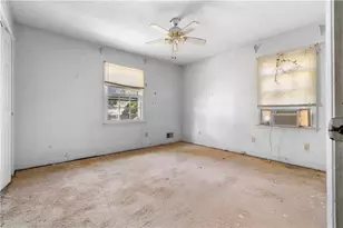 111 Candy Cir, Carrollton, GA 30117 - Photo 9
