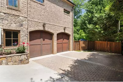 4207 Glengary Drive NE, Atlanta, GA 30342 - Photo 49