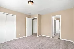 8423 Magnolia Dr, Jonesboro, GA 30238 - Photo 11