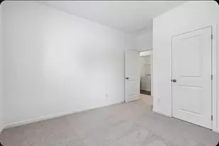 627 Oak Blf Dr, Cumming, GA 30040 - Photo 19