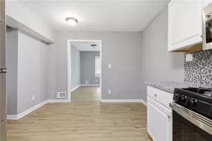 6352 N Sweetwater Rd, Lithia Springs, GA 30122 - Photo 9