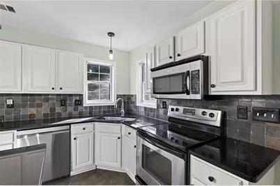 915 Charter Club Dr, Lawrenceville, GA 30043 - Photo 23